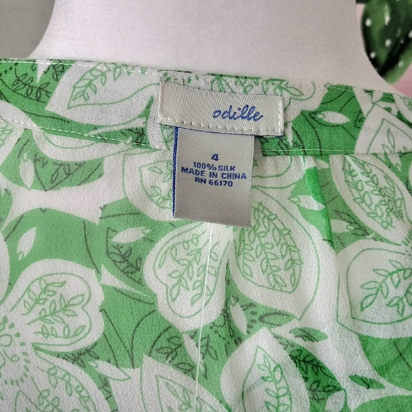 ๐ Odille Anthropologie Top - Picture 9 of 10